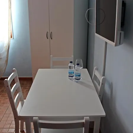 Amica Roby 2 Penzion Taranto